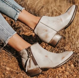 * SOLD* BNIB Freebird by Steven ONYX Ankle Boots